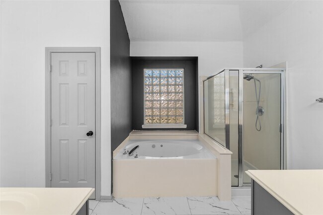 Building Photo - 11543 Valley Pike Ct