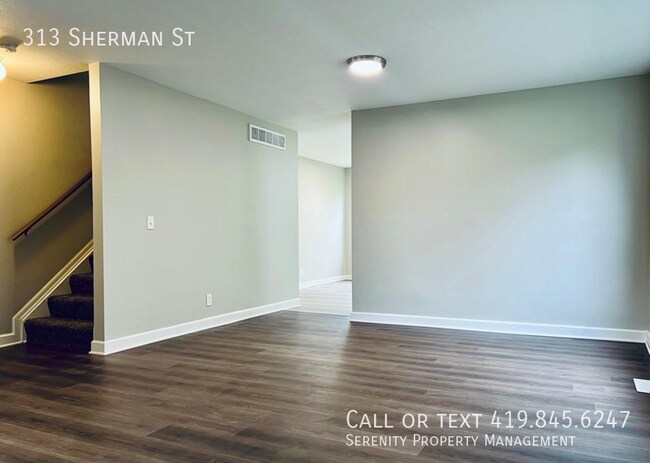 Building Photo - 313 Sherman St