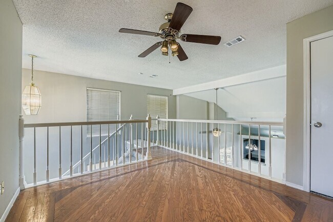 Building Photo - 1322 Jasmine Dr