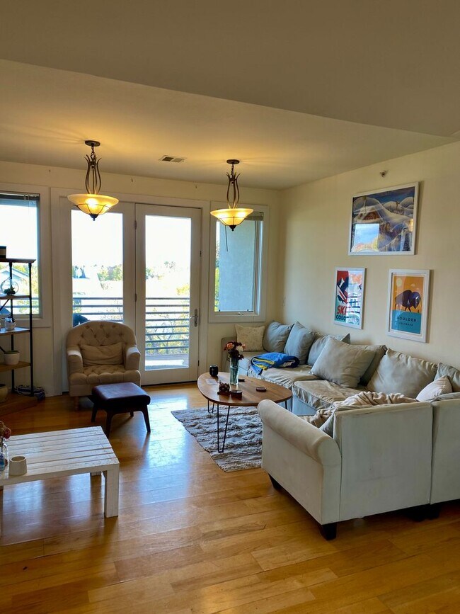 Building Photo - Available for 2026-2027 Fall Pre-Leasing! ...