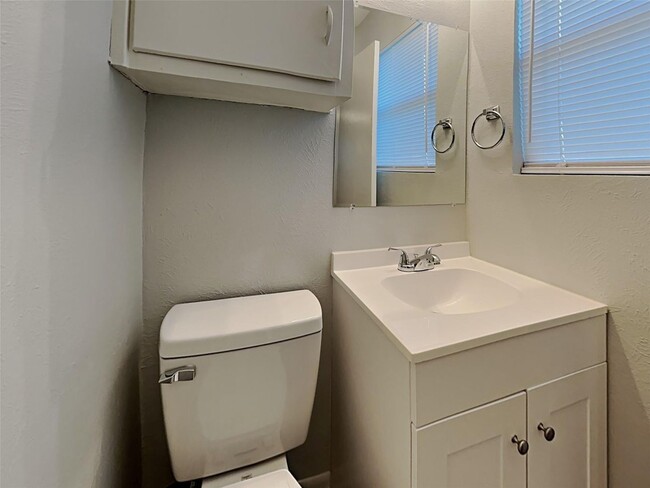 Building Photo - 3 BR/1.5BA | Updated Single Family Home | 1-Car Carport | Fenced backyard!