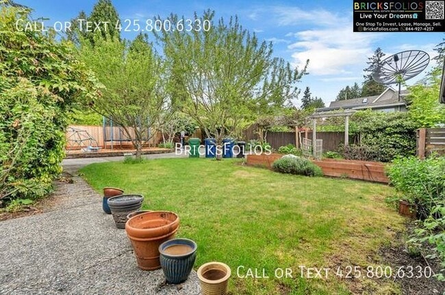 Building Photo - 11539 Corliss Ave N