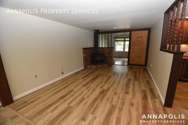 Building Photo - 821 Macsherry Dr