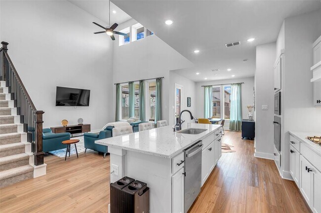 Building Photo - 9219 Trimble Lndg Dr