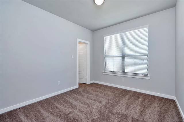 Building Photo - 2657 Keokuk St