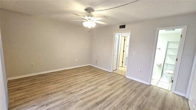 Building Photo - 8 Quails Run Blvd