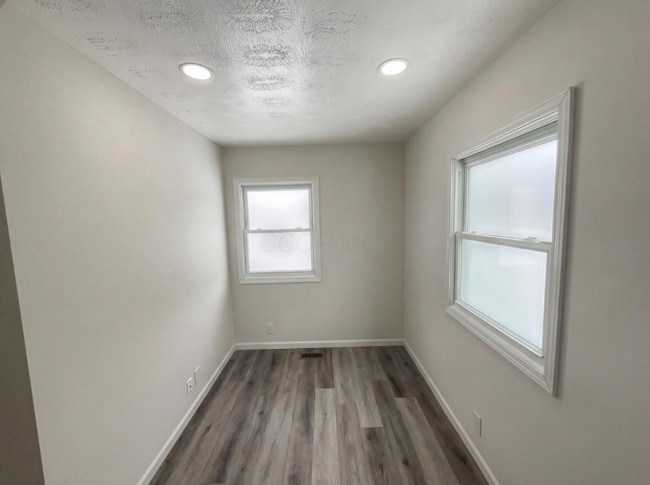 Building Photo - 202 Wildwood Ave