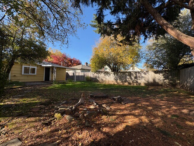 Building Photo - 2835 Pearl St