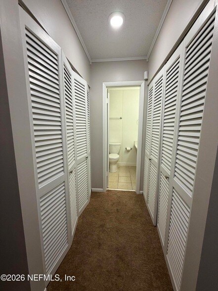 Building Photo - 396 Regency Wood Dr