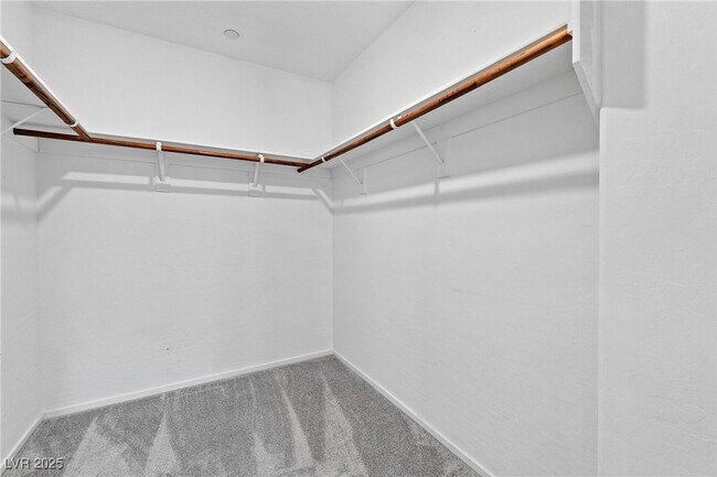 Building Photo - 49 Alamere Falls Dr