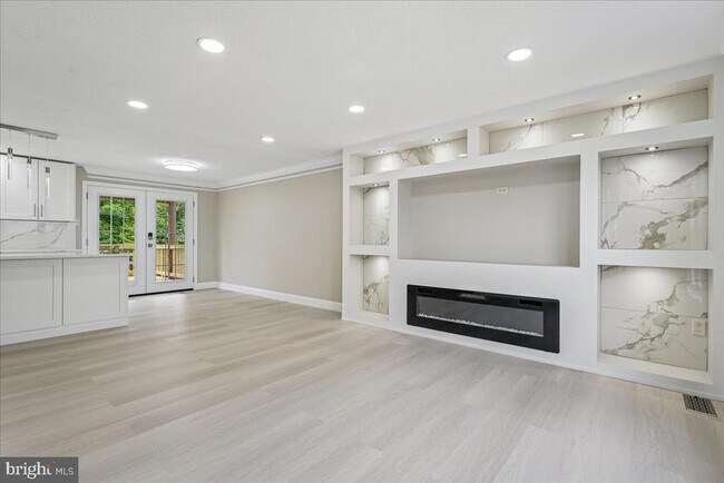 Building Photo - 1315 Danberry Dr