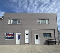 Building Photo - 502 Main St