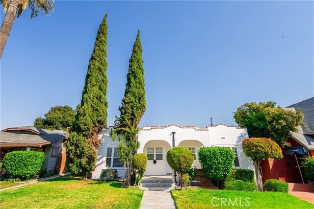 Primary Photo - 319 Roads End St