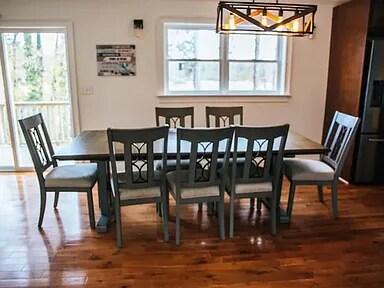 Building Photo - 1932 Lake Lucerne Dr SW