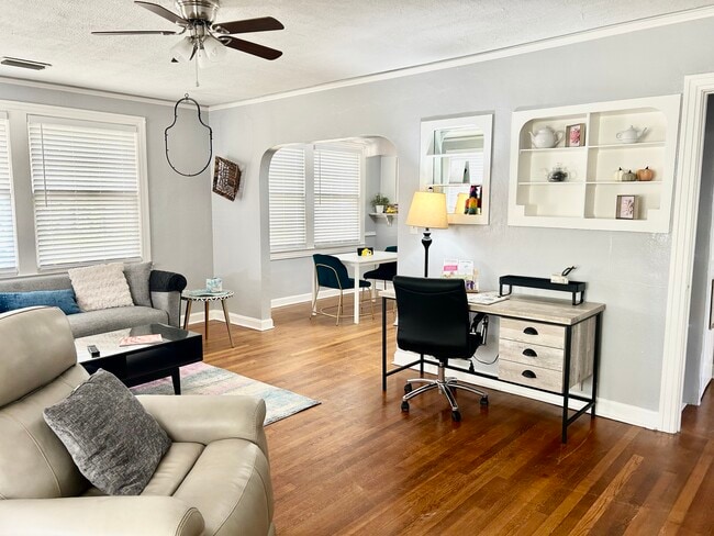 Building Photo - 5057 Blackburn St