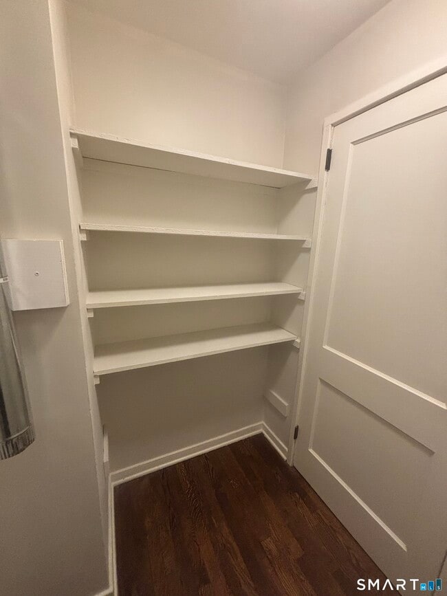 Building Photo - 38 Elmhurst Cir