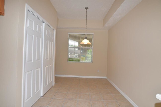 Building Photo - 9435 Myrtle Creek Ln