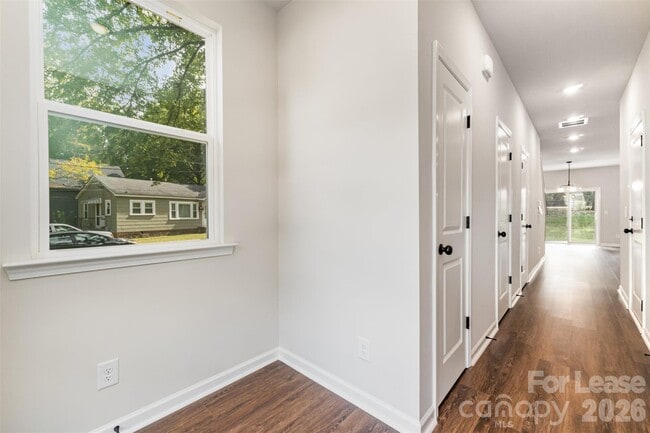 Building Photo - 3715 Davis Ave