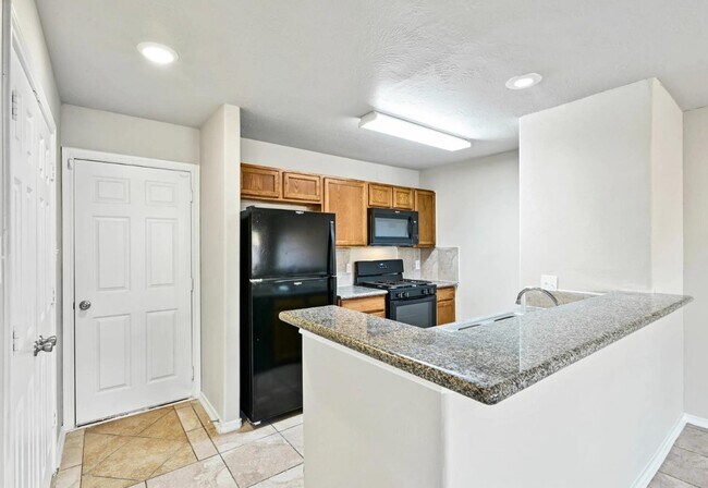 Building Photo - 11902 Clifton Oaks Dr