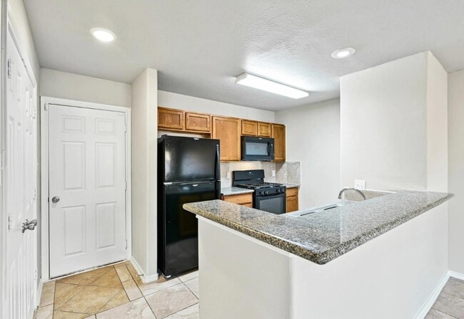 Building Photo - 12022 Clifton Oaks Dr