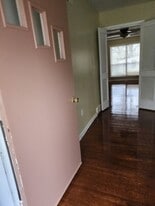 Building Photo - 384 N Manassas St