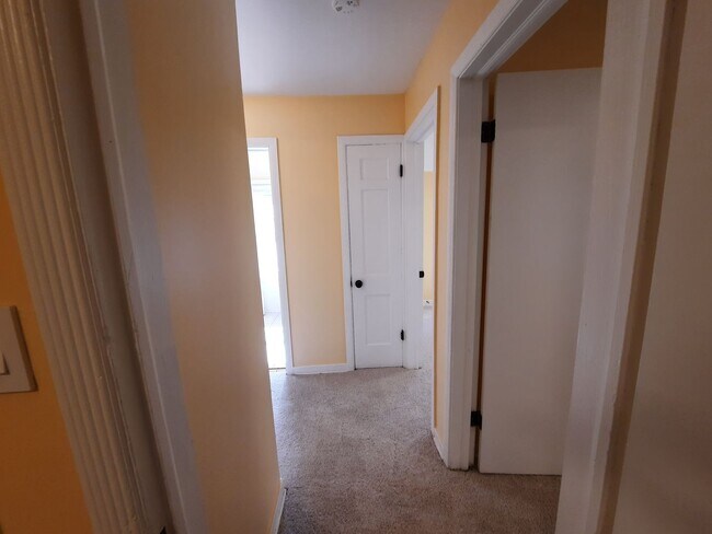 Building Photo - 3Br/2Bath House in Evanston $3,600/m
