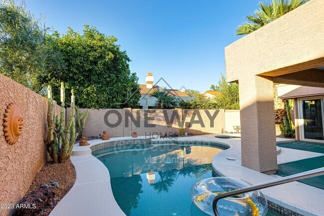 Building Photo - 10086 E San Salvador Dr