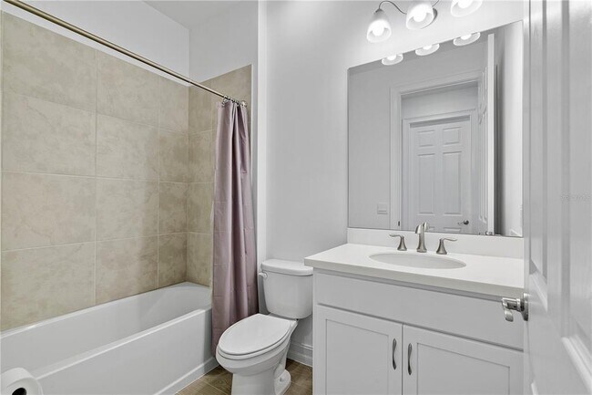 Building Photo - 43847 Blue Heron Ln