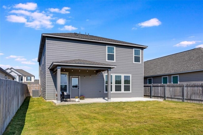 Building Photo - 1905 Red Berry Pass