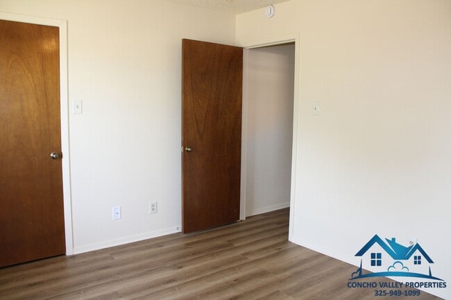 Building Photo - For Rent - 3 Bed/ 2 Bath in Capitol Heights