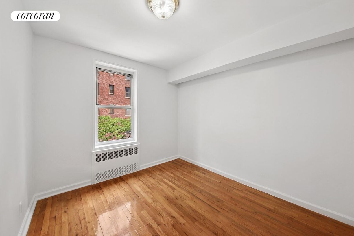 Building Photo - 401 W 56th St