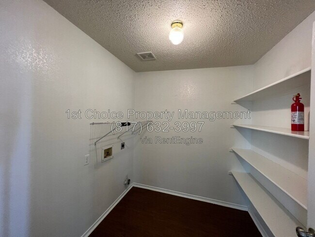 Building Photo - 4888 Parkview Hills Ln