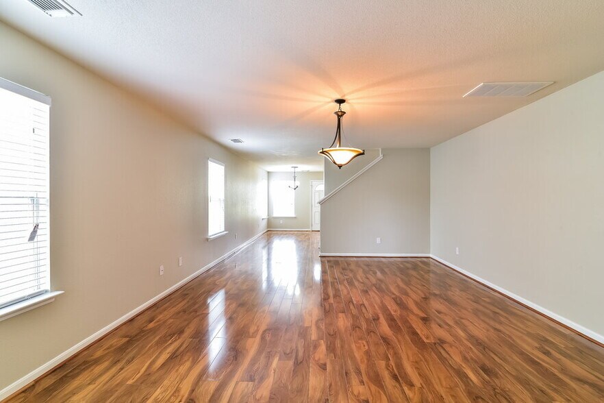 Building Photo - 11315 Sugar Bowl Dr