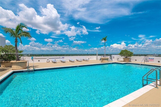 Primary Photo - 1830 Radius Dr