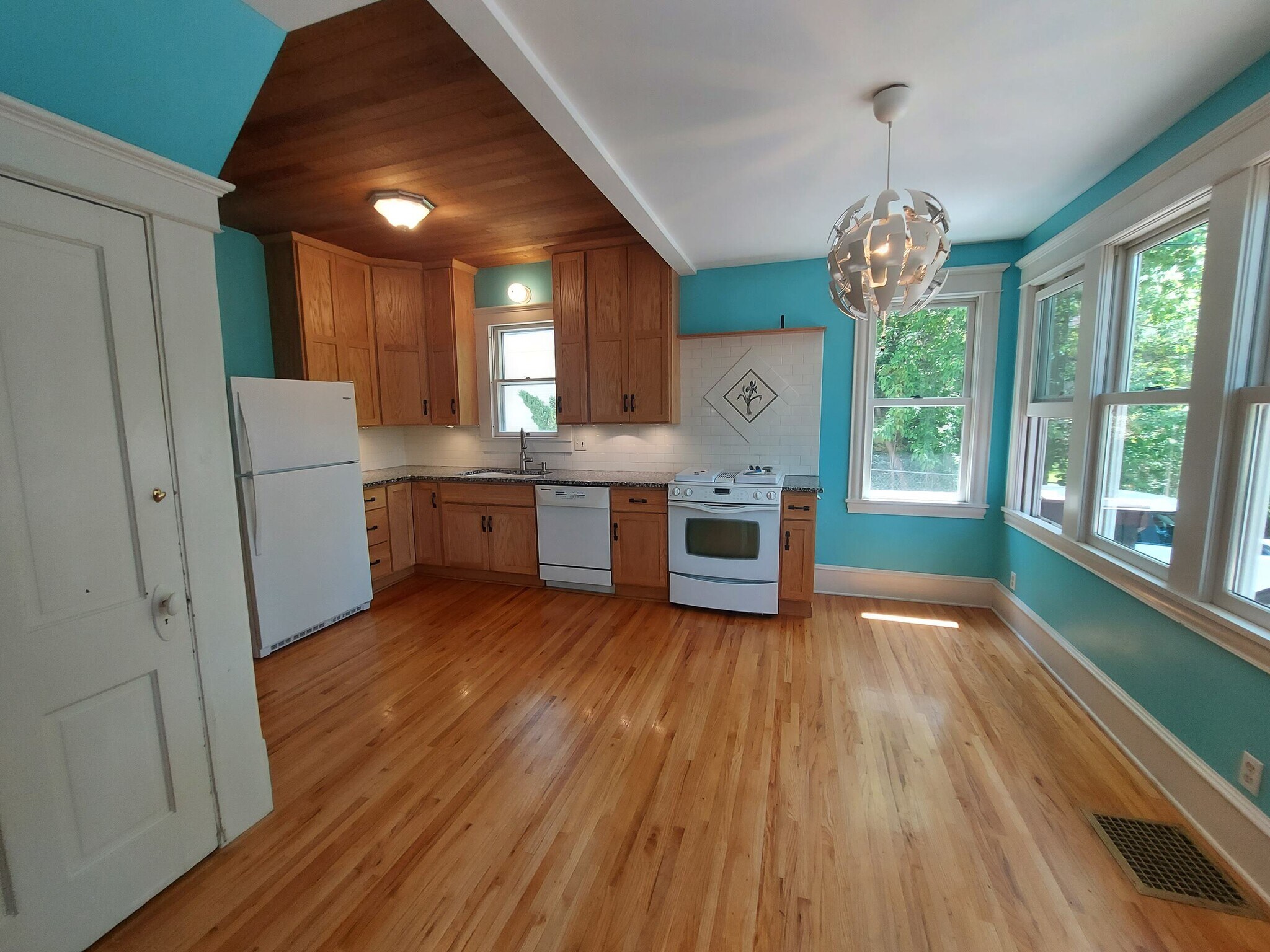 Kitchen with lot of Sunshine - 4236 Washburn Ave S