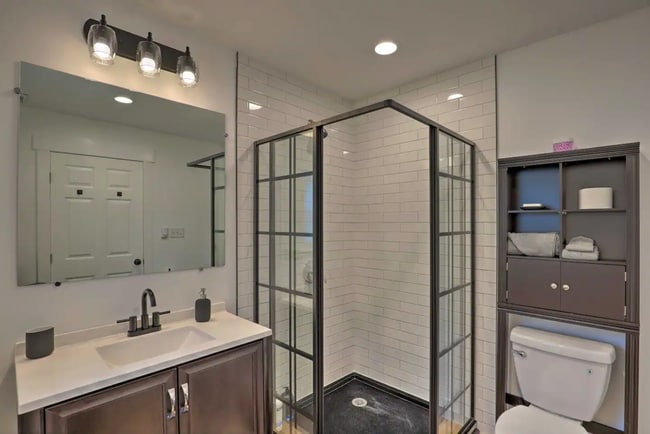 Building Photo - Black Mountain Furnished Lower Level Apart...