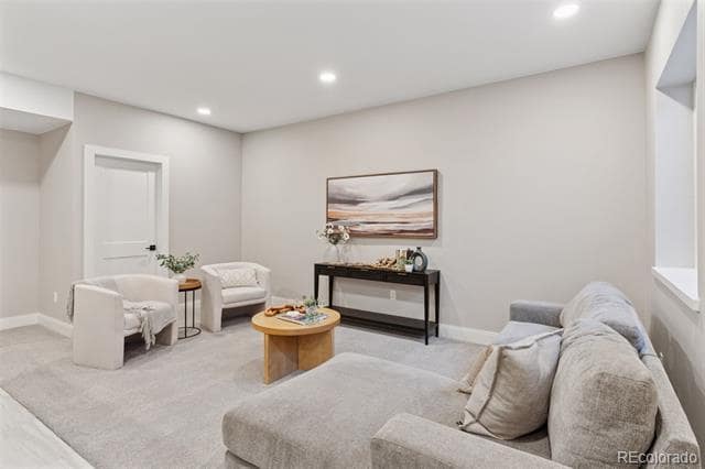 Building Photo - 1426 Swan Peter Dr