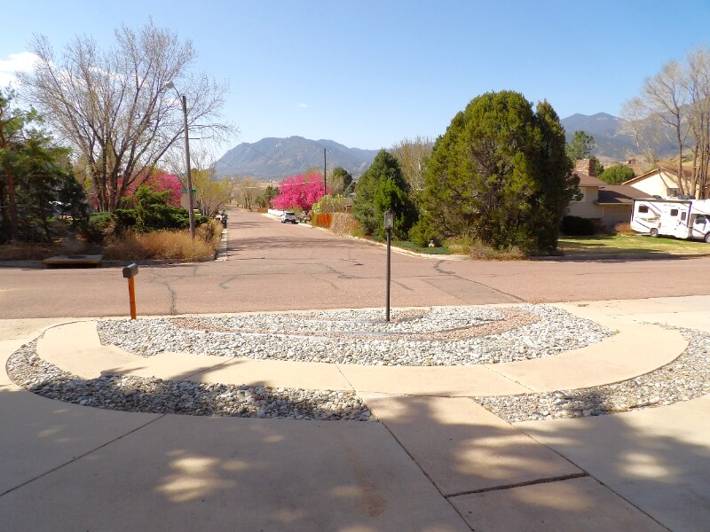 Building Photo - 1806 Koshare St