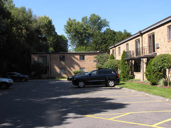 Building Photo - Hallmark Apartments