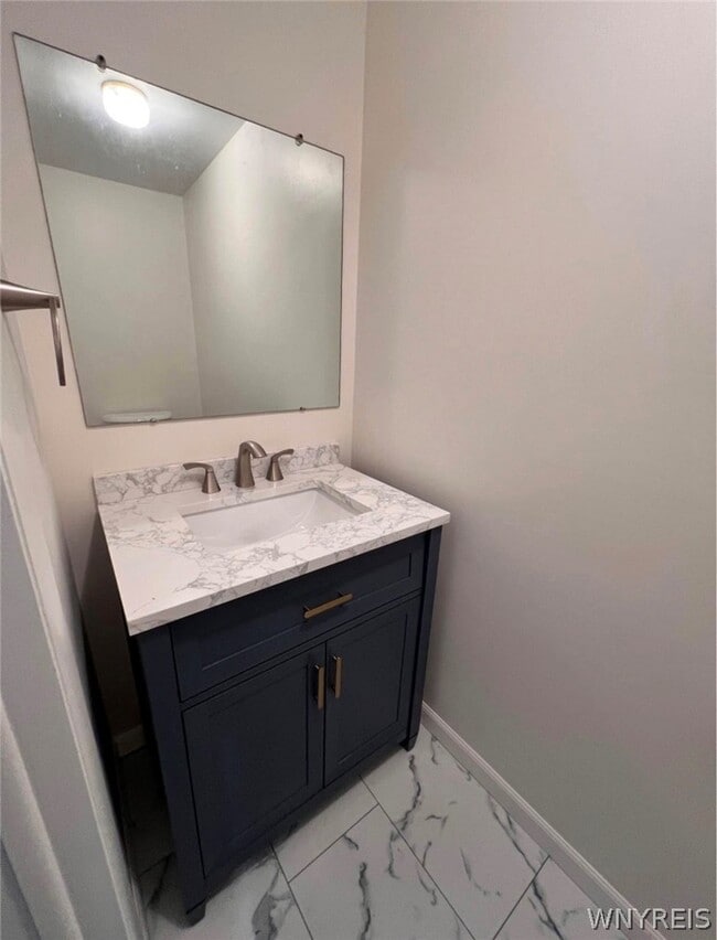 Building Photo - 666 W Ferry St