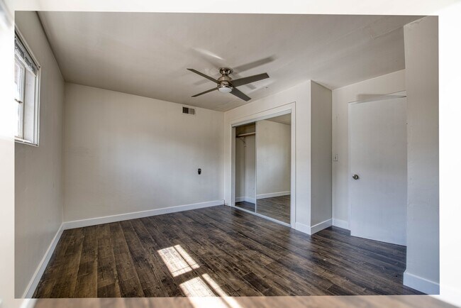 Building Photo - 6141 Dorothy Dr