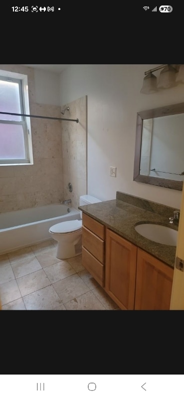 Building Photo - 4549-4551-4551 Oakland Ave