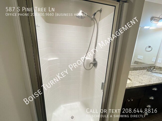 Building Photo - 587 S Pine Tree Ln