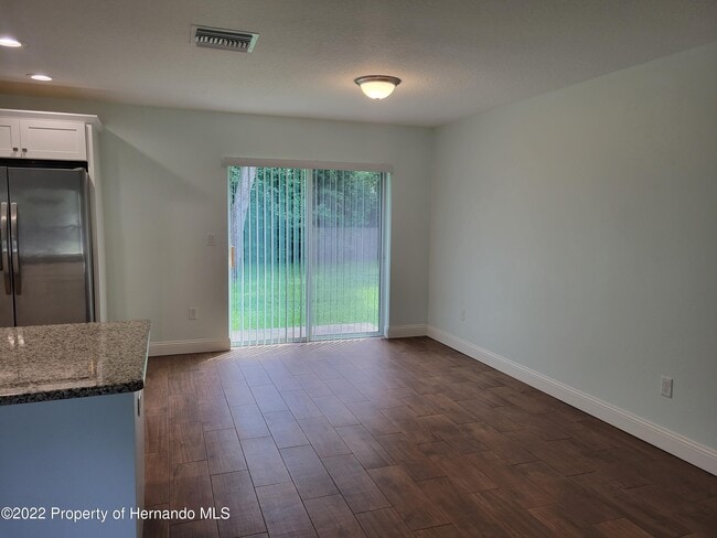 Building Photo - 1182 Hallcrest Ave