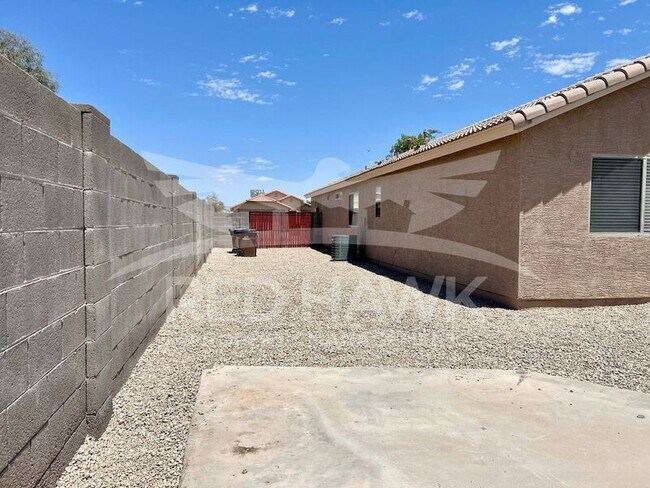 Building Photo - 39976 N Passaro Dr