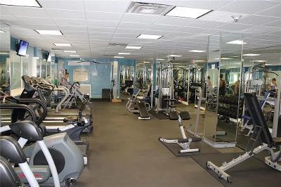 Building Photo - 880 Mandalay Ave