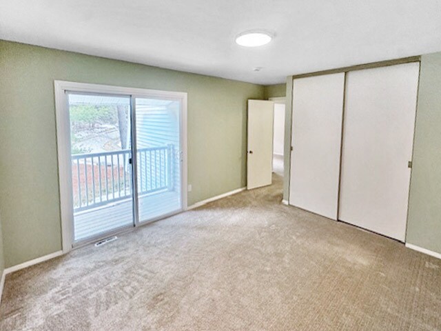 Building Photo - 418 Edgebrook Dr