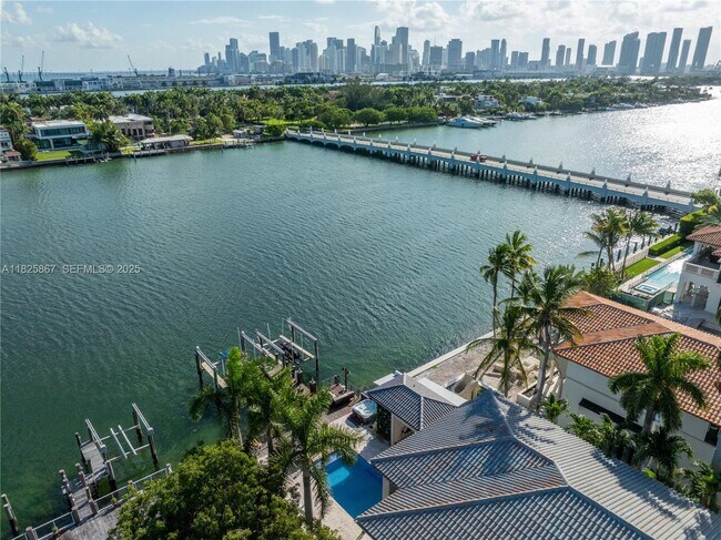 Building Photo - 176 S Hibiscus Dr