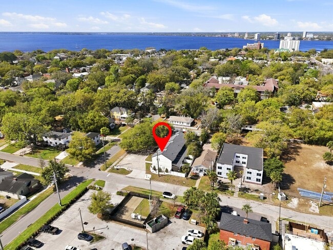 Building Photo - 1331 Cedar St