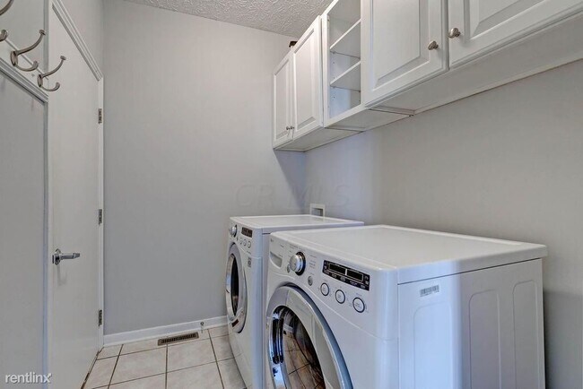 Building Photo - 4 br, 4 bath House - 6704 Wisteria Cir